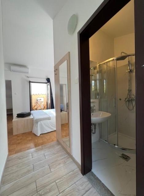 Vista Del Mar Bed and Breakfast Πιράν Εξωτερικό φωτογραφία