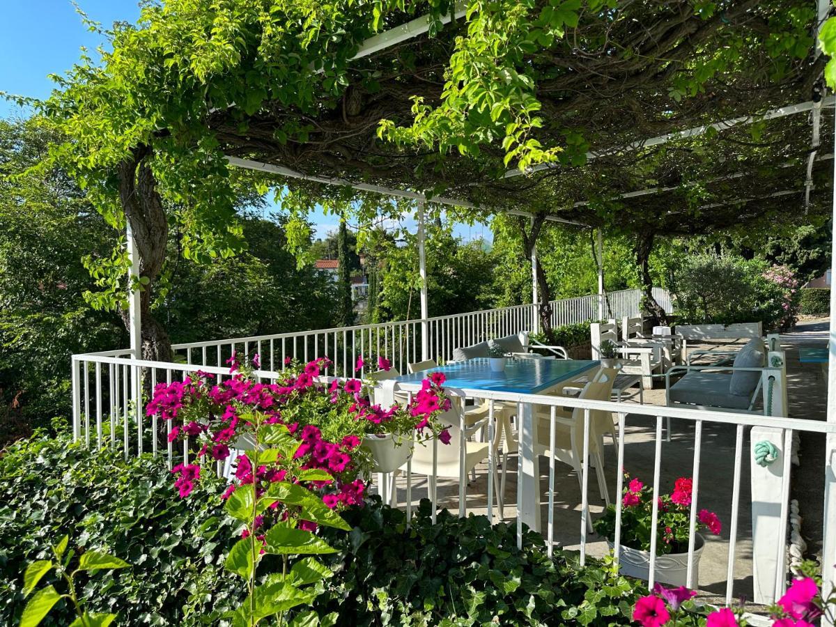 Vista Del Mar Bed and Breakfast Πιράν Εξωτερικό φωτογραφία